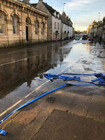 Flooding Bridge Street Witney December 2020i